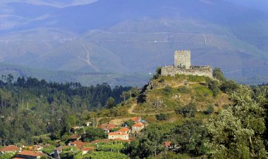 Pelos Trilhos de Portugal-À Volta do Castelo e Villa de Basto, Celorico de Basto