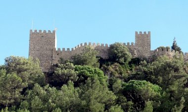 Pelos Trilhos de Portugal-Da Vila ao Castelo, Sesimbra