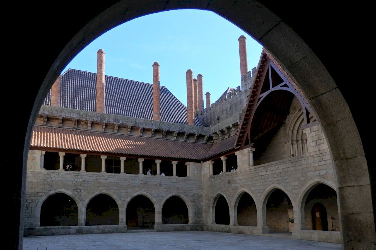 Pelos Trilhos de Portugal-Rota da Penha, Guimarães
