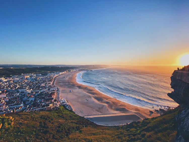 Pelos Trilhos de Portugal-Rota dos Milagres da Nazaré, Nazaré
