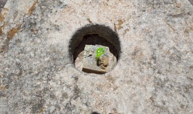 Museu Municipal de Alcoutim acolhe projeto “Backwards Archaeology – a look in to the future” de Charlie Holt