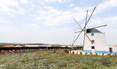 Troféu Joaquim Agostinho na estrada em fim de semana de campeões