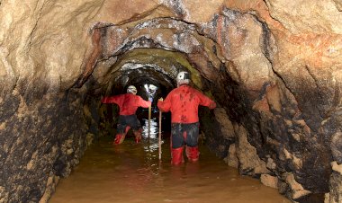 Grupo de espeleólogos percorreu galeria das Minas de Limarinho