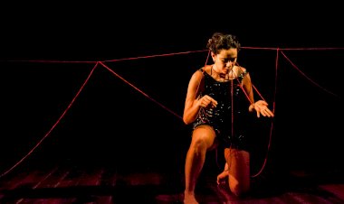 Teatro Municipal de Portimão acolhe performance de Mariana Vasconcelos