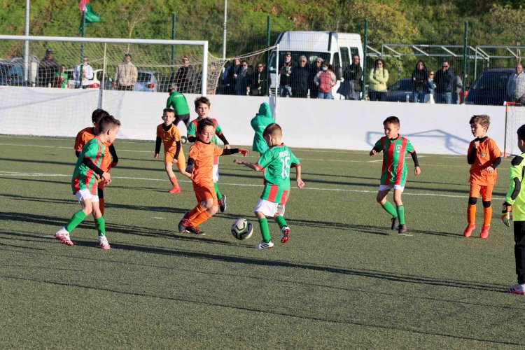 1ª Liga dos Pequenos Campeões atrai a Portimão mais de 500 futebolistas de palmo e meio