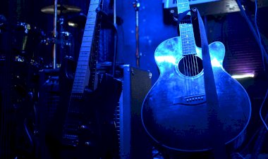 Última sessão de Jazz nas Adegas com Miss Manouche