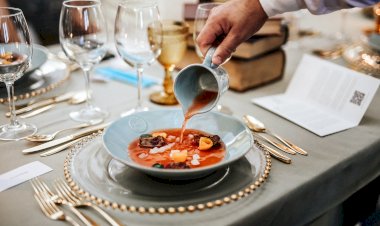 Escritores portugueses inspiram jantar