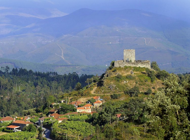 Castelo de Arnóia - Celorico de Basto