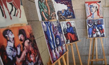 Exposição "O Neorrealismo ou Humanismo Novo – Uma História de Humilhados e Ofendidos" no átrio da Câmara Municipal