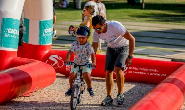 Troféu Alves Barbosa desafia crianças a aprender a andar de bicicleta