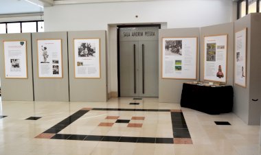 Exposição "Isto não é brincadeira de crianças - As crianças no Holocausto" patente na Biblioteca Municipal