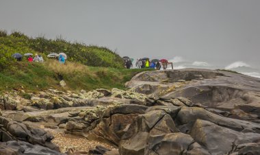 Andainas pelo Trilho do Litoral Norte foram sucesso e nem a chuva assustou os participantes