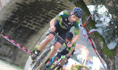 Roberto Ferreira e Ana Santos campeões nacionais de ciclocrosse