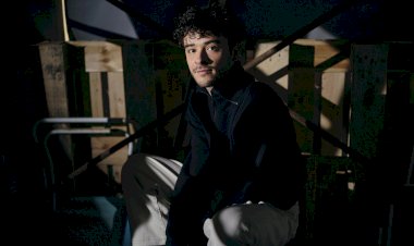 Pedro Azevedo vence Prémio Revelação Ageas Teatro Nacional D. Maria II