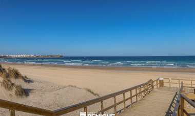 Praias de Peniche distinguidas com Bandeira Azul