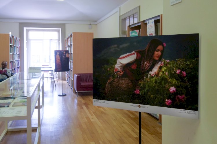 Bulgária em exposição fotográfica na Biblioteca