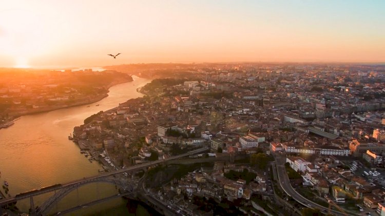 Look at Porto é um novo produto turístico a cinco dimensões que sobrevoa toda a cidade