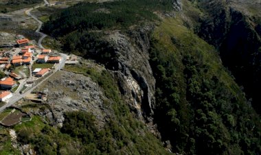 Um território com História