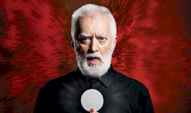 "José, O PAI" texto e encenação Elmano Sancho