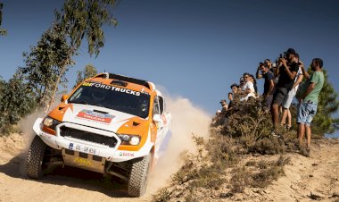 Bruno Oliveira no pódio dos T1 tradicionais na Baja Oeste de Portugal