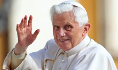 Sua Santidade o Papa Bento XVI