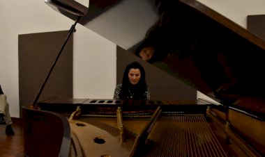 Teatro Municipal da Covilhã acolhe Piano de Cauda Érard com um século de história