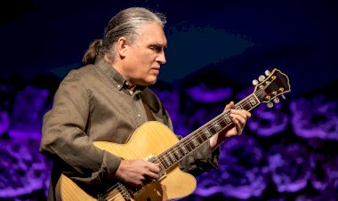 Escola Secundária Alves Martins acolheu a apresentação do novo CD de Carlos Peninha