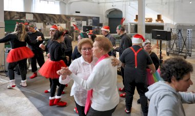"Natal com Todos" reuniu uma centena no Museu do Trabalho