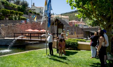 Bandeiras "Azul" e "Acessível" hasteadas na praias fluviais do concelho de Pampilhosa da Serra