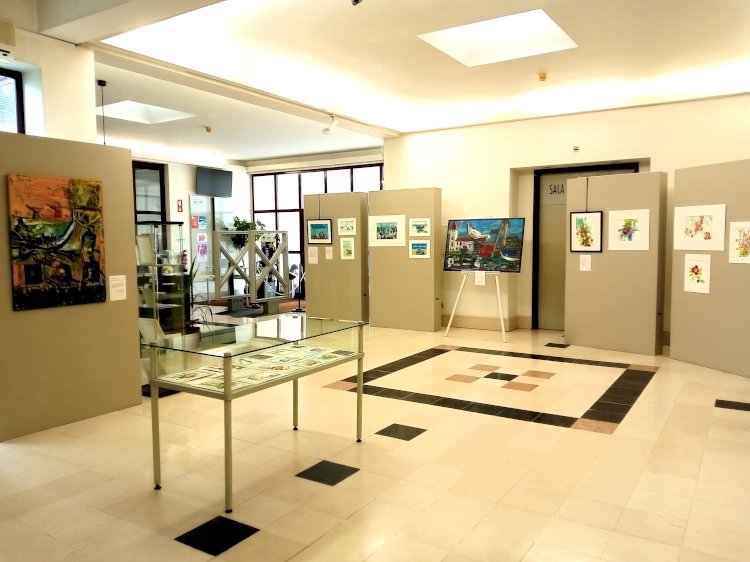 Exposição de pintura "O lado menos visível das coisas" na Biblioteca Municipal