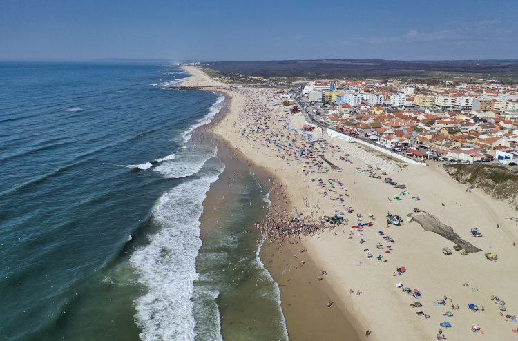 Animação na Praia da Vieira em Agosto