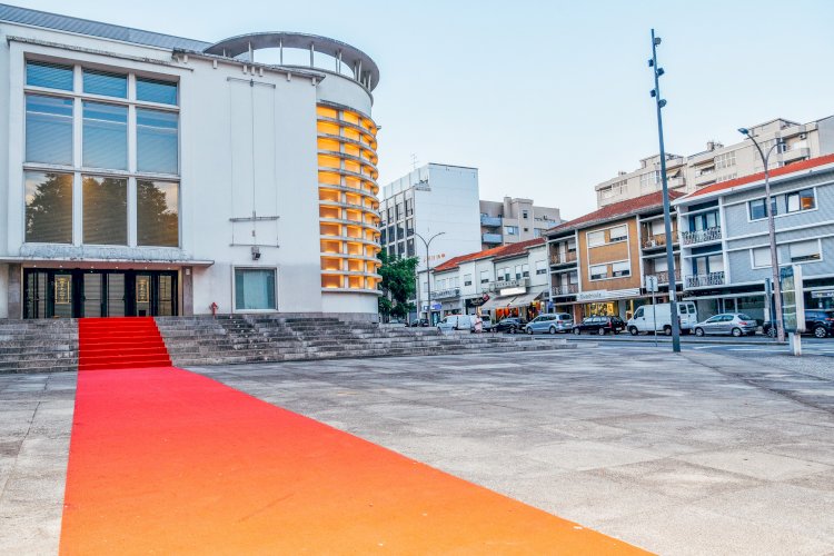 S. João da Madeira | Casa da Criatividade recebe cerimónia de abertura do Arouca Film Festival e projecção de "Balas e Bolinhos"