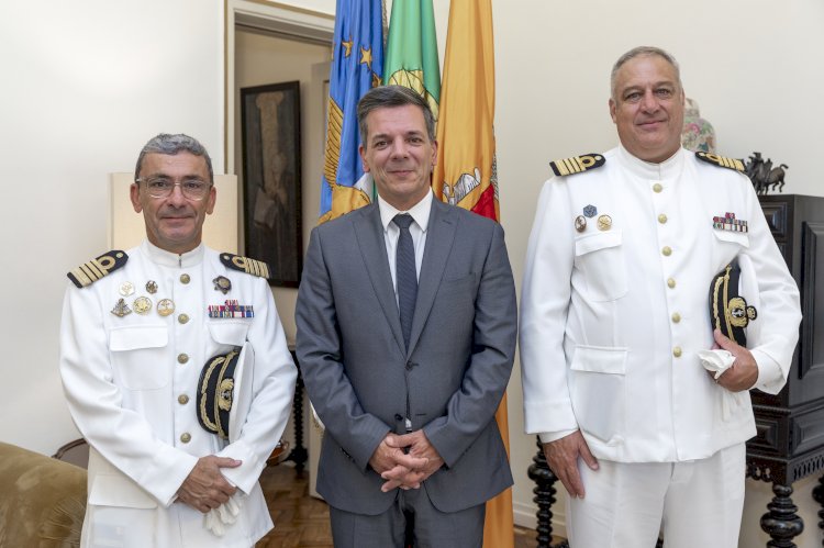 Pedro Furtado recebe novo Capitão do Porto de Ponta Delgada