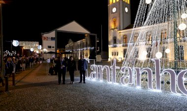 Atmosfera característica do Natal regressou a Cantanhede