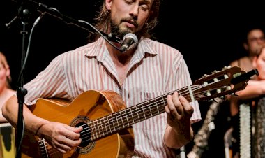 Romain Valentino lança single "Recado" com Luca Argel