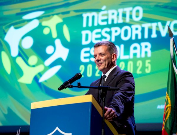 Gala de Mérito Desportivo Escolar distingue mais de 160 jovens atletas em Ponta Delgada